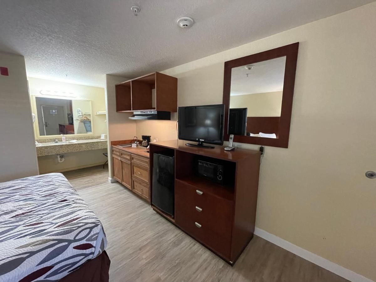 Kenedy Inn And Suites Buitenkant foto
