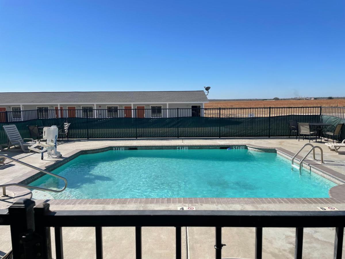 Kenedy Inn And Suites Buitenkant foto